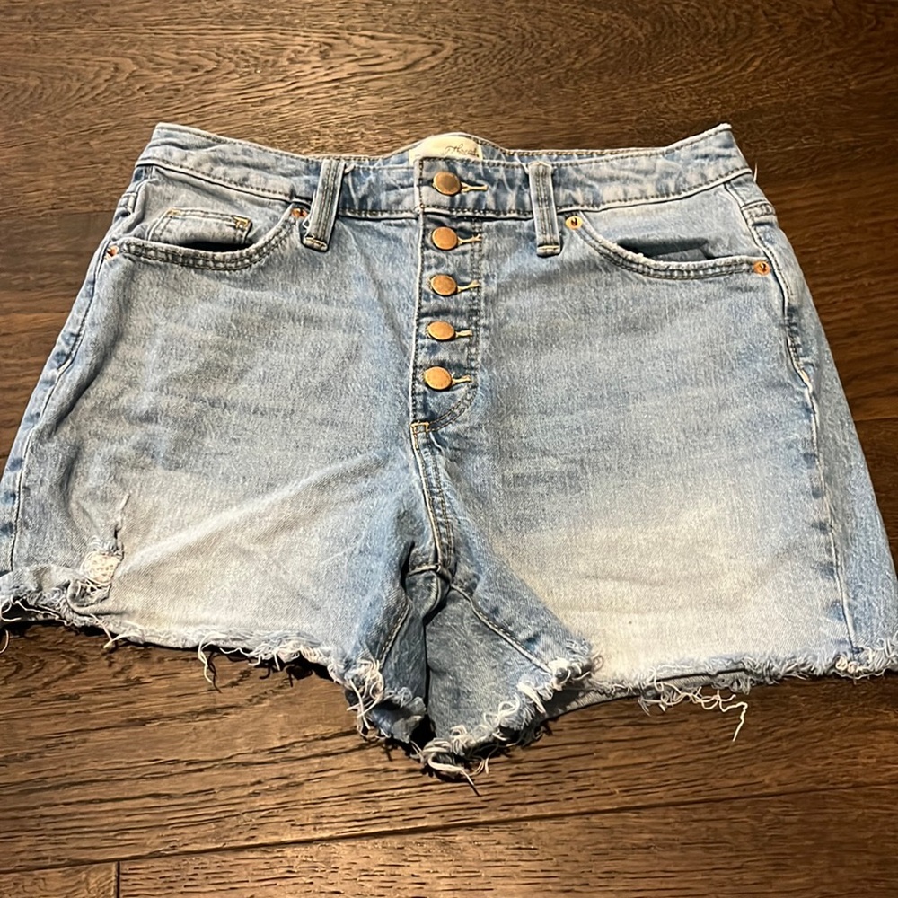 Universal Thread Vintage Midi shorts